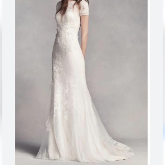 Vera Wang White Lace Wedding Dress Size 12 - Picture 10 of 11